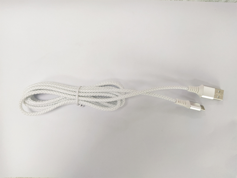 2A大電流microUSB數(shù)據(jù)線，深圳數(shù)據(jù)線定制廠家