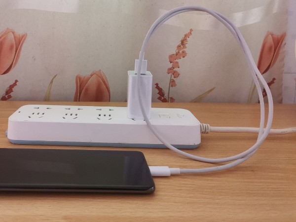 不同的手機數(shù)據(jù)線給手機充電的速度不一樣，為什么呢？